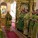 Архиерейская литургия в годовщину обретения мощей преподобного Матфея Яранского